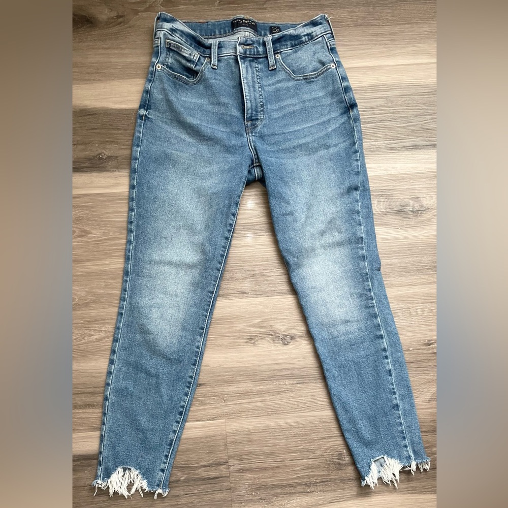 Lucky Brand straight leg jeans
